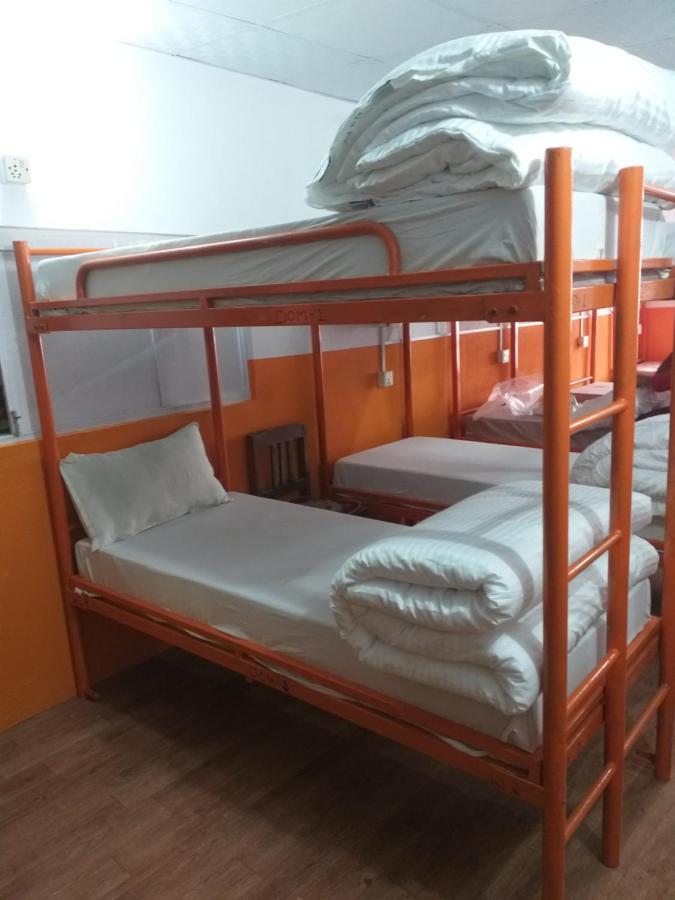 Готель Kathmandu Garden House Екстер'єр фото