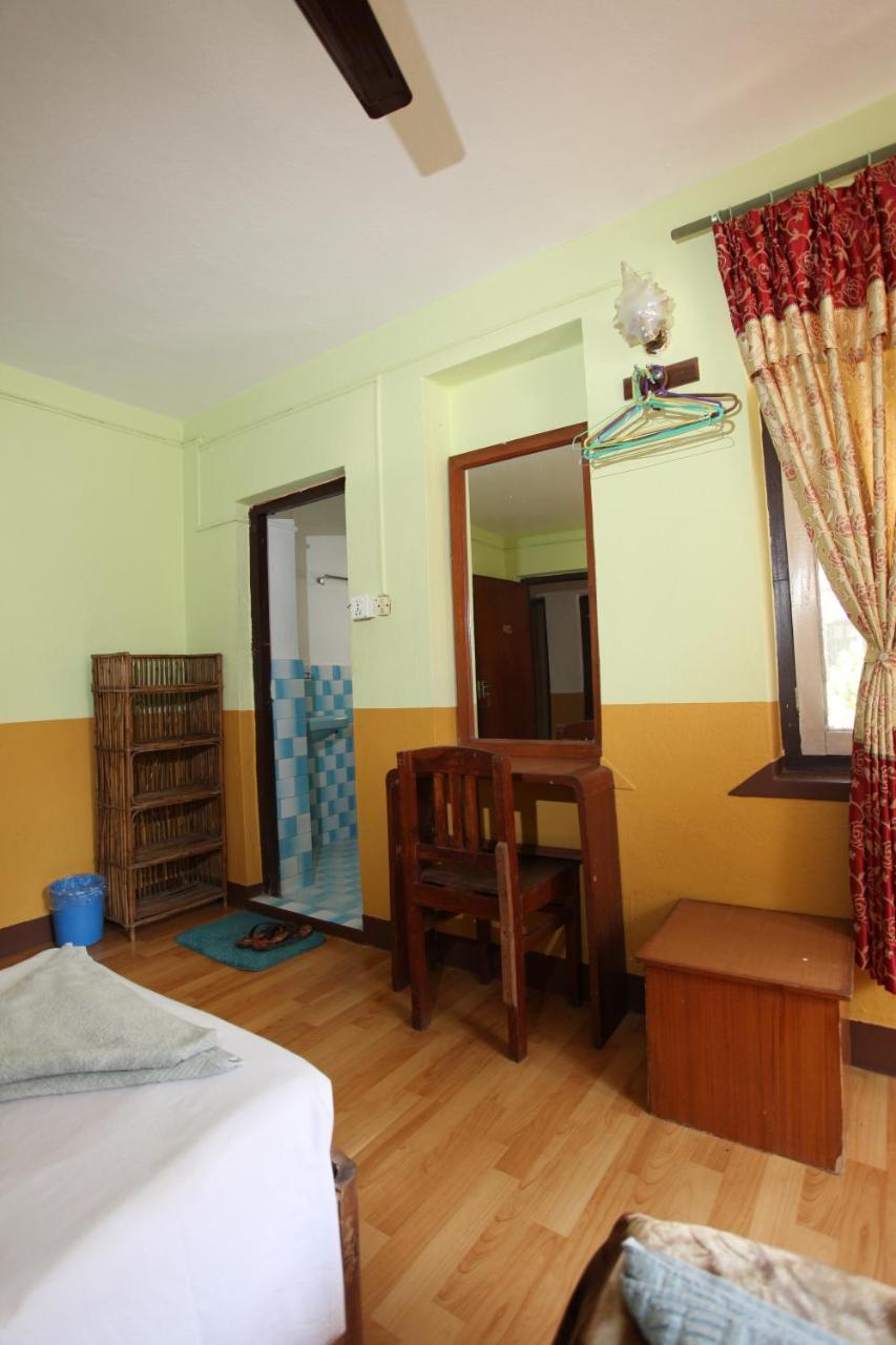 Готель Kathmandu Garden House Екстер'єр фото